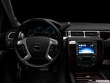  Centered wide dash shot photo